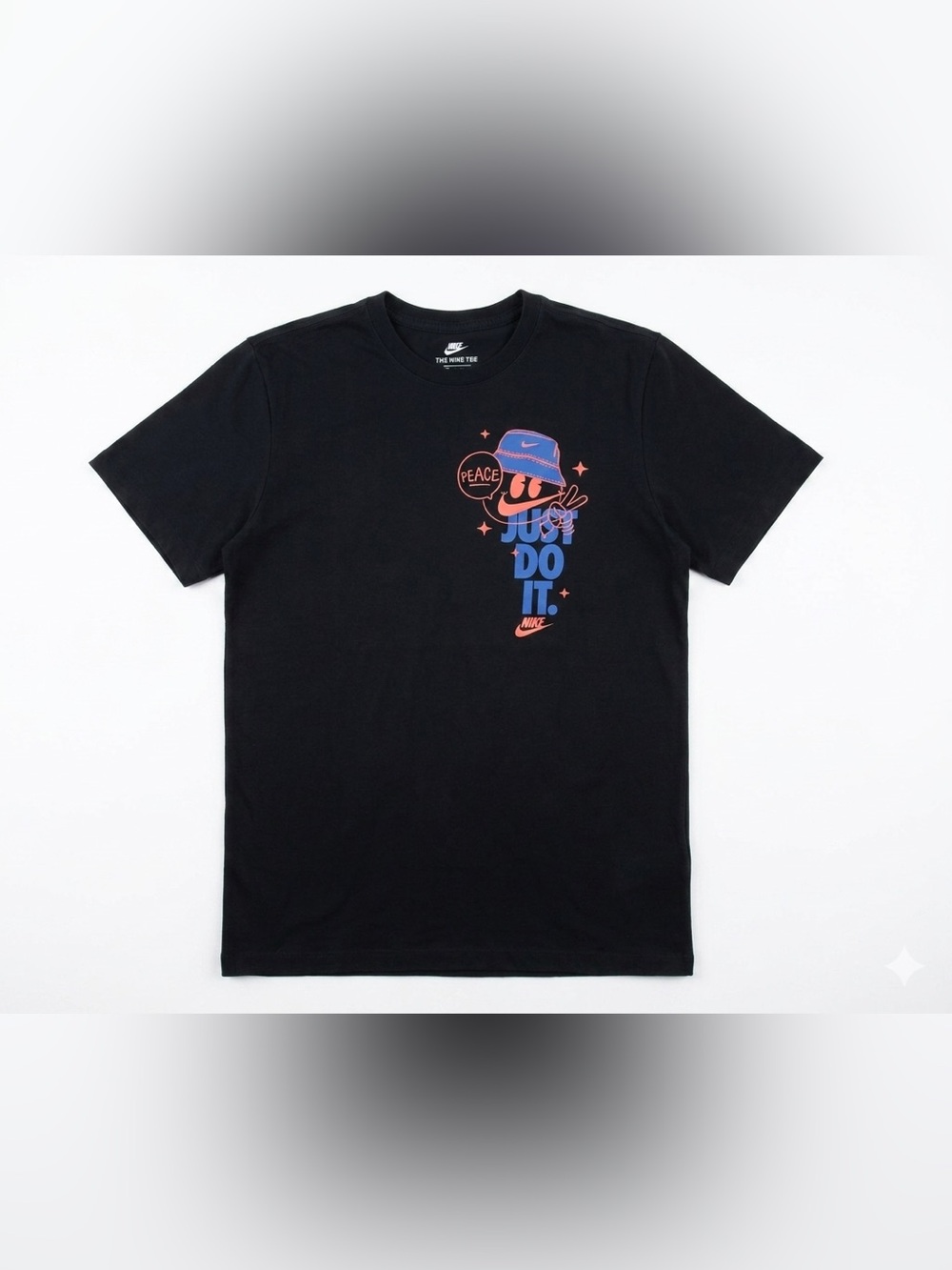 Nike The Nike Tee Just Do It Peace Sign Bucket Hat Graphic T-Shirt Men's Medium
